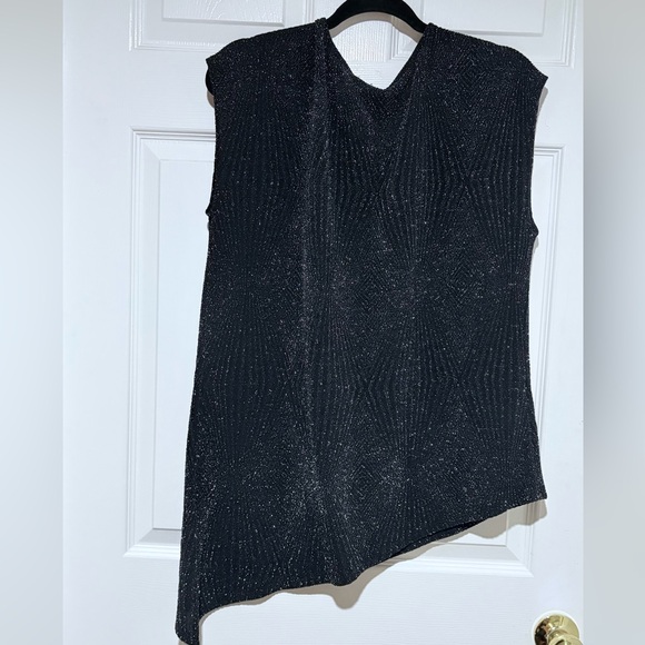 Top - Picture 3 of 3